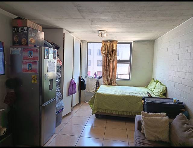 1 BEDROOM APARTMENT TO LET IN WYNBERG